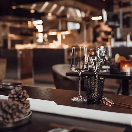 Hotel Broederenklooster 4*