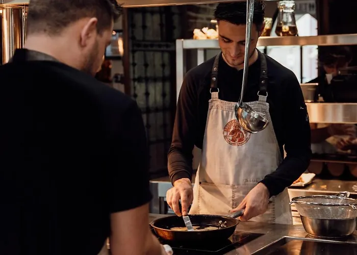 Broederenklooster 4* זוטפן