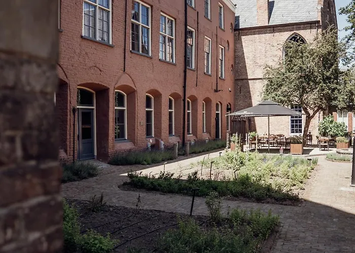 Broederenklooster מלון 4*